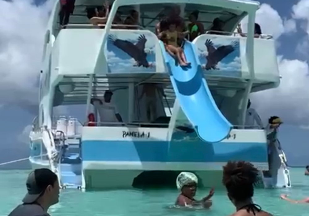 AguilaMarinaSaonaCatamaral4